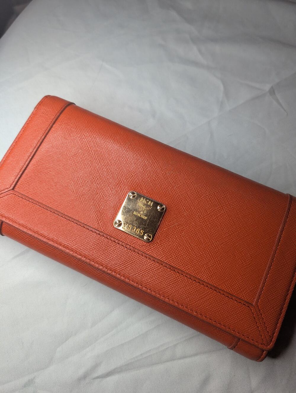 Authentic MCM Munchen Vintage Cognac Leather Trifold Long Wallet Gold Hardware